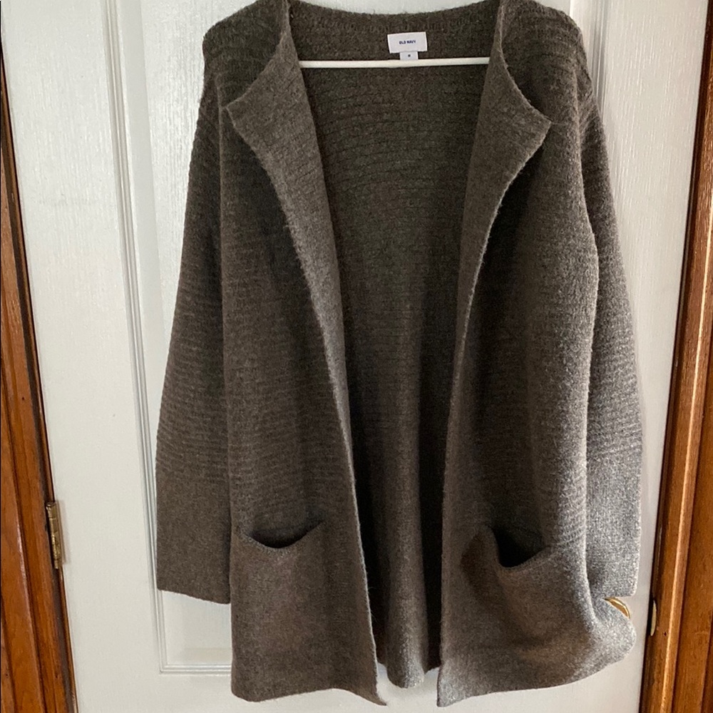 Old Navy Cozy Grey open cable knit cardigan size medium, EUC